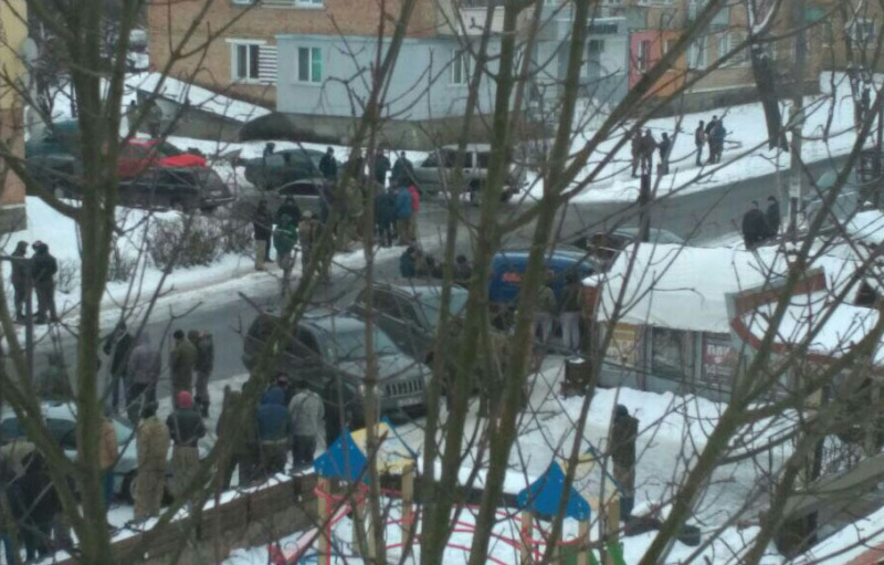 У Рівненській області під час масових сутичок постраждали 5 поліцейських